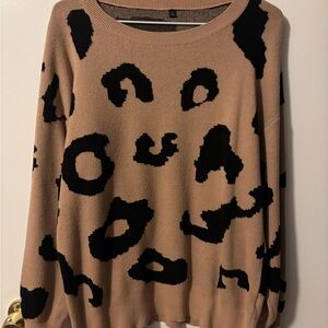Chic Leopard Pattern Sweater Black and Tan Chunky Cozy Feminine Core